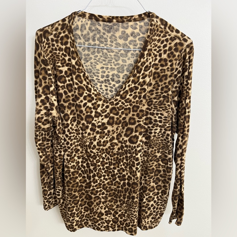 Jones New York Brown Leopard Print Long Sleeve Top